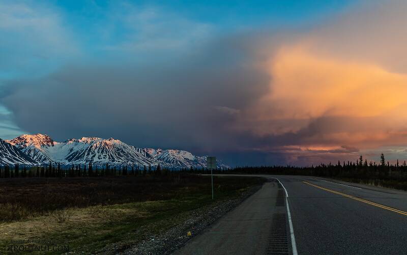 Storm view south of Broad Pass

From Parks Highway in Alaska